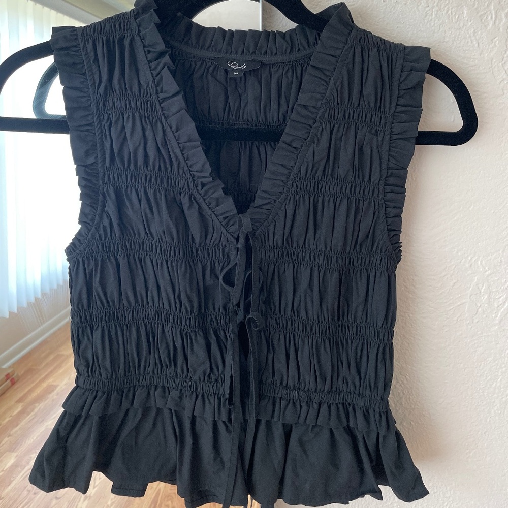 Rails Martine Top